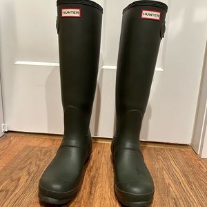 Women’s size 8 Tall Green Hunter Boots